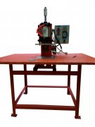 为什么超声波复合压花机冬天与夏天工作效卒差别大？